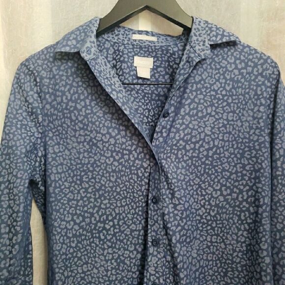 Chicos No Iron Cool Max Button Up Shirt Blue Long Sleeve Collared Size 00 US XS - Picture 7 of 10